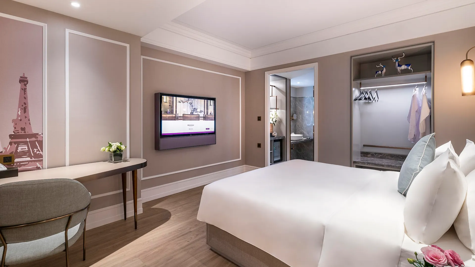Mercure Shanghai Global Harbour Hotel